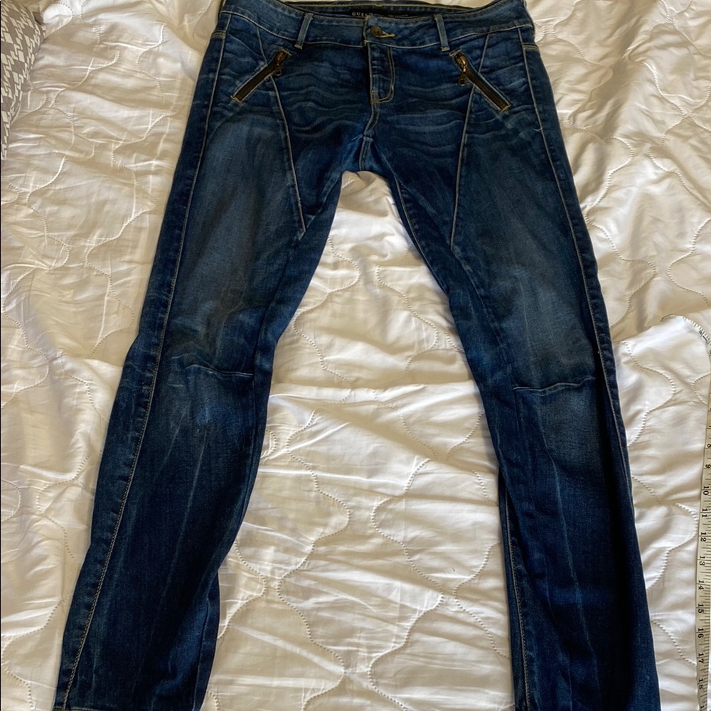 Guess women’s Blue Jeans
